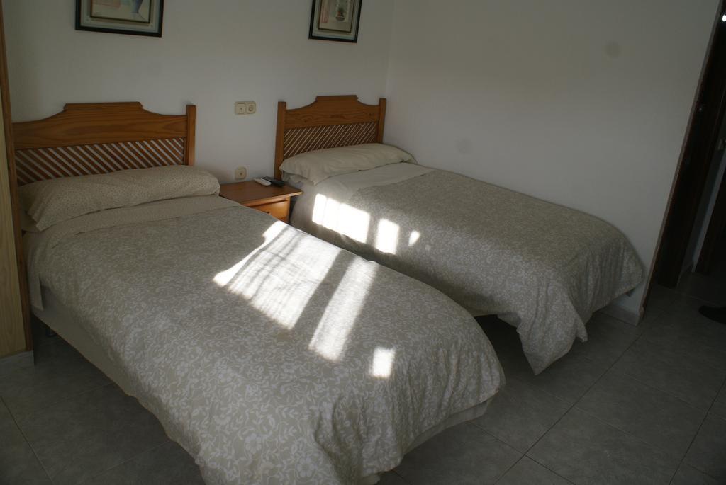Hostal Velasco Valdelacalzada Εξωτερικό φωτογραφία